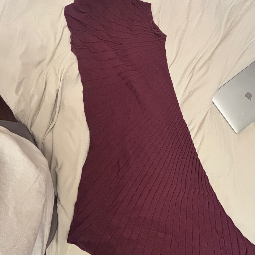 Meshki Burgundy Asymmetric Pleated Midi Dress - Picture 5 of 9
